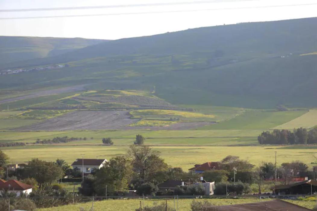 בגג העמק On The Roof Of The Valley HaZor'im Bagian luar foto
