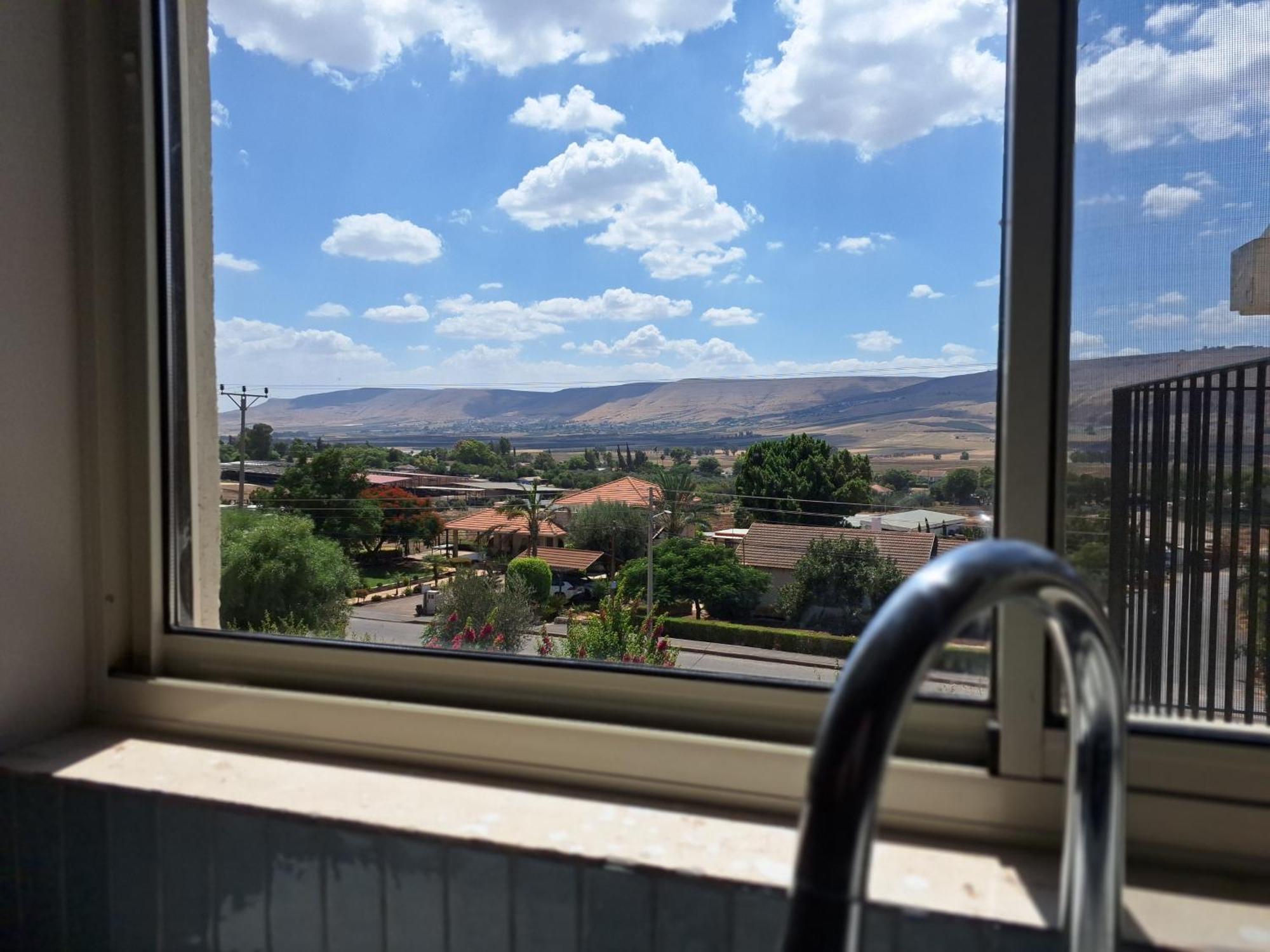 בגג העמק On The Roof Of The Valley HaZor'im Bagian luar foto